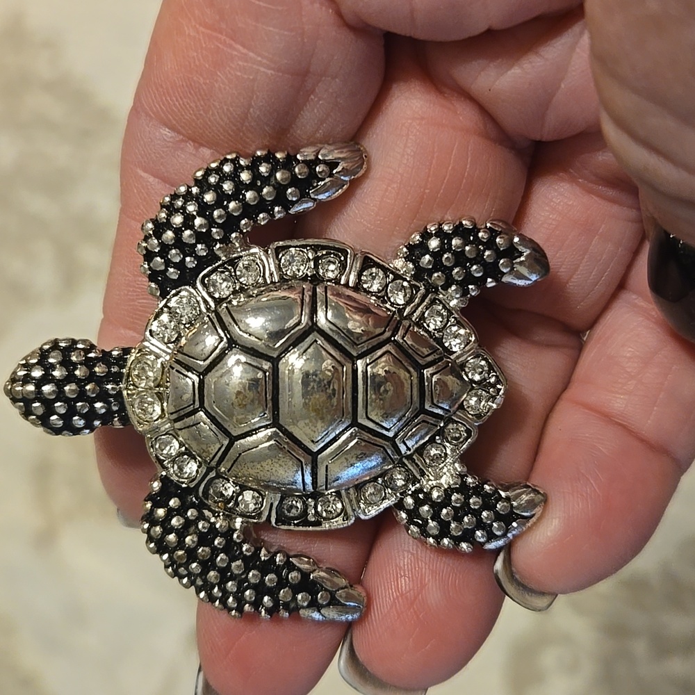 Silver Turtle Pendant